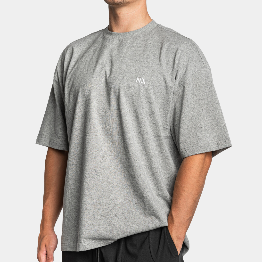 Naturlig Atlet - Oversized - T-shirt - Grå