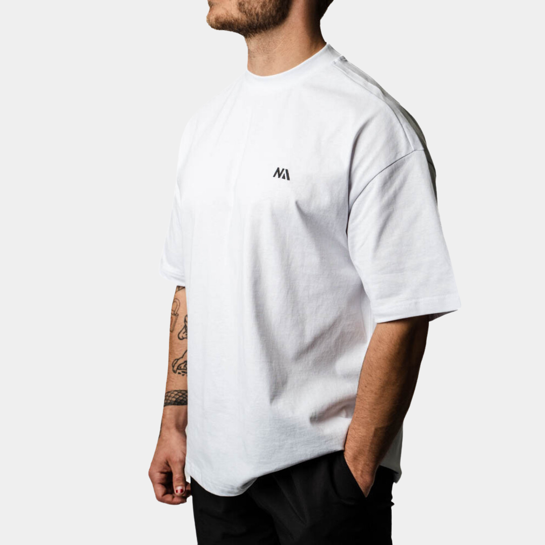 Naturlig Atlet - Oversized - T-shirt - Hvid