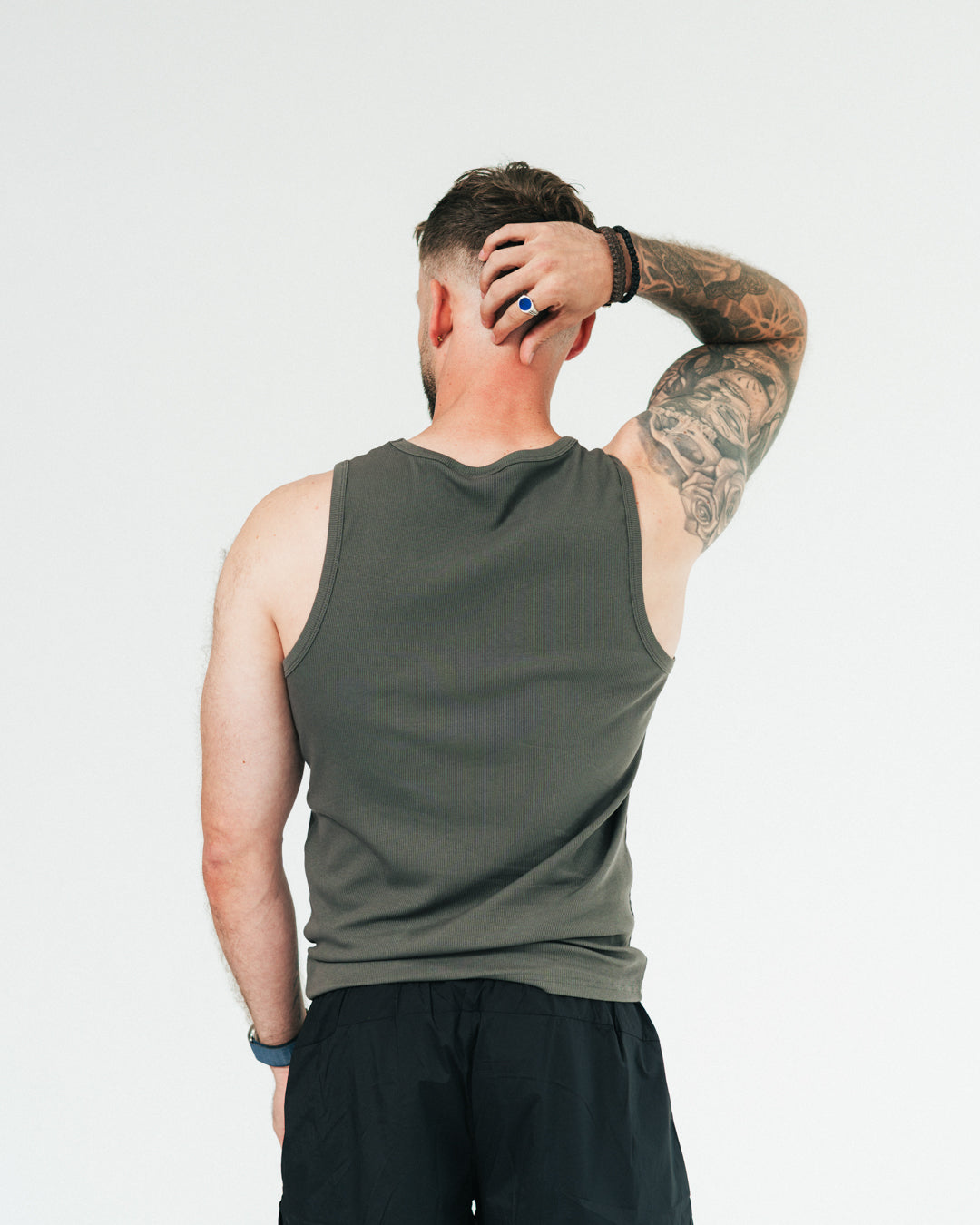 Vores Tank Top er designet til performance og til at fremhæve din pump og dine fremskridt. Det er uden tvivl den blødeste Tank Top, du nogensinde kommer til at eje!