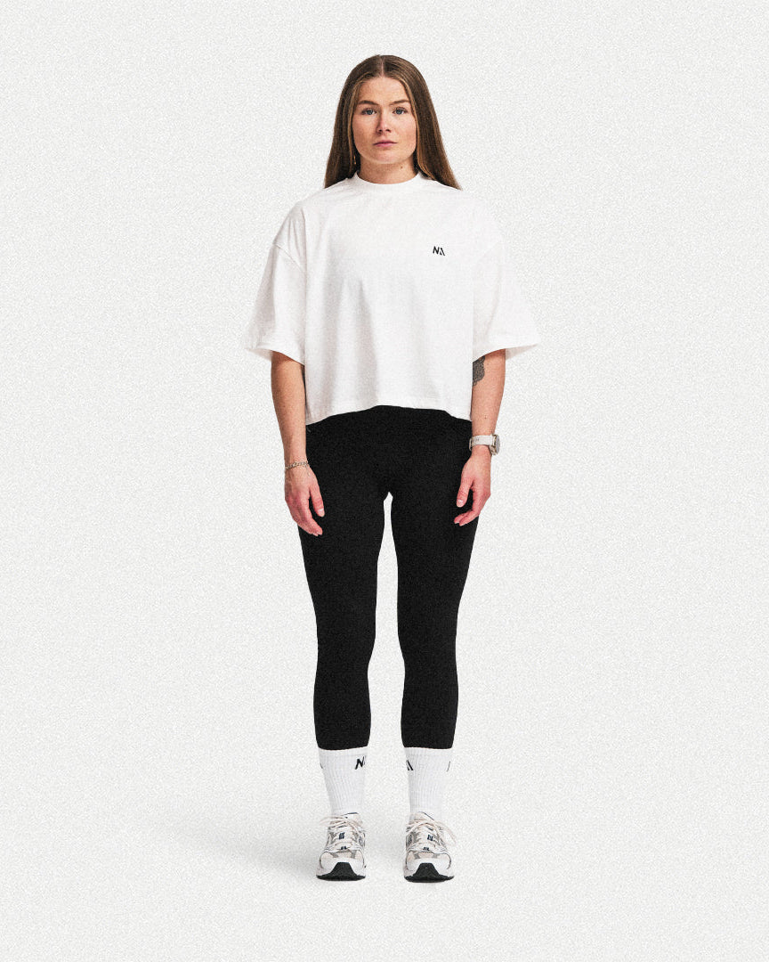 Cropped oversized tee fra Naturlig Atlet